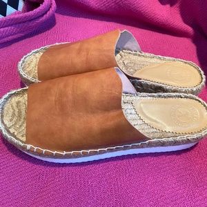 Penelope Chilvers Tan slides